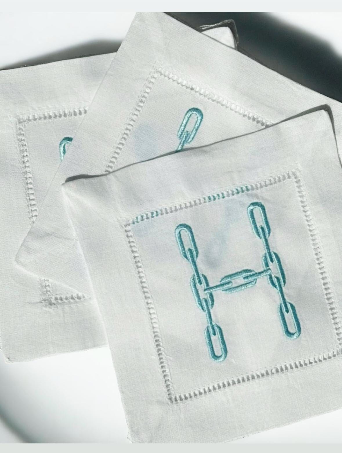 Linen hemstitched Cocktail Napkins Monogram Cocktail Napkin Embroidered Cocktail Napkin/Cocktail brodées Serviette en lin/Aperitivo coasters