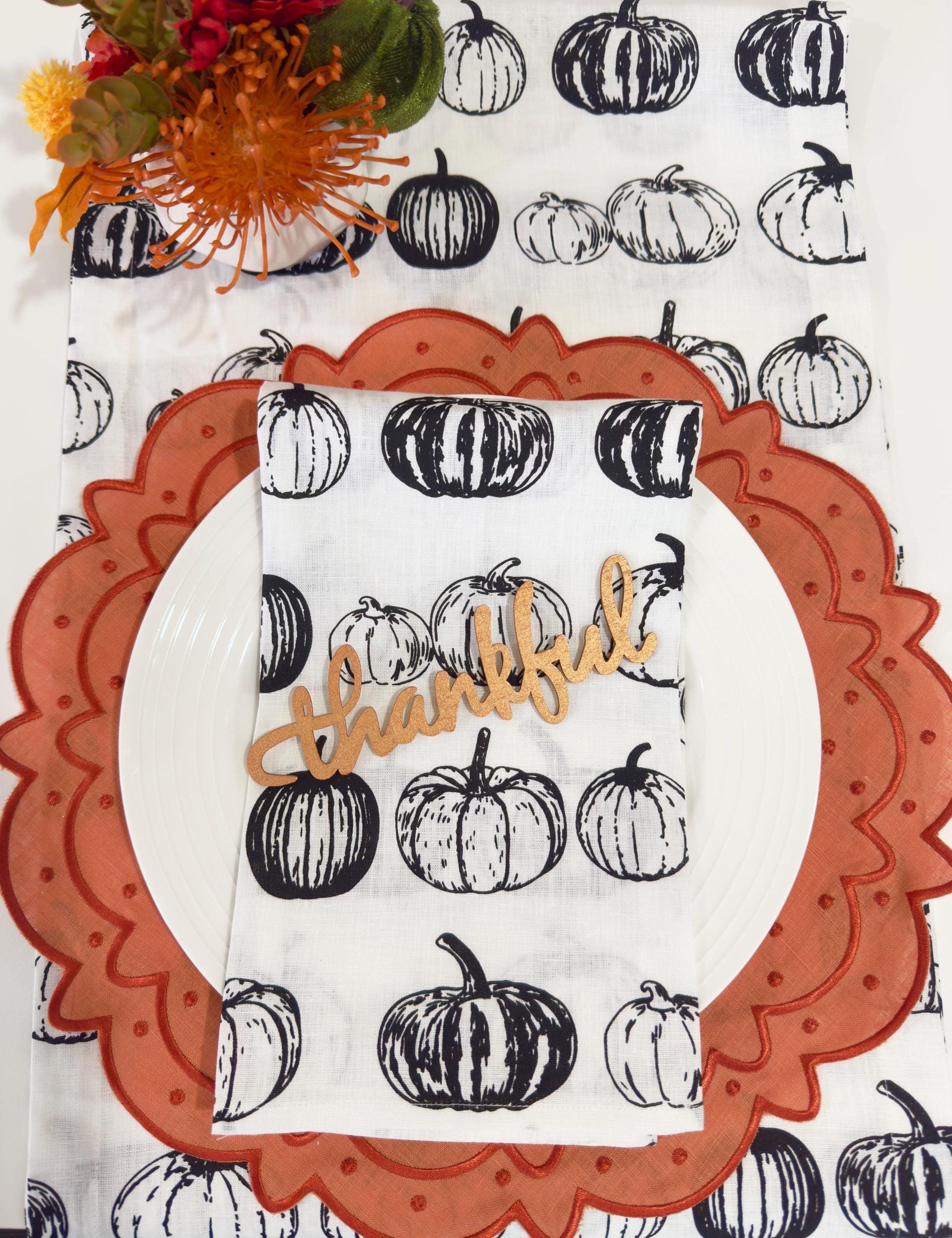 Pumpkin Patch Linen Table Runner: Embroidered Fall Decor