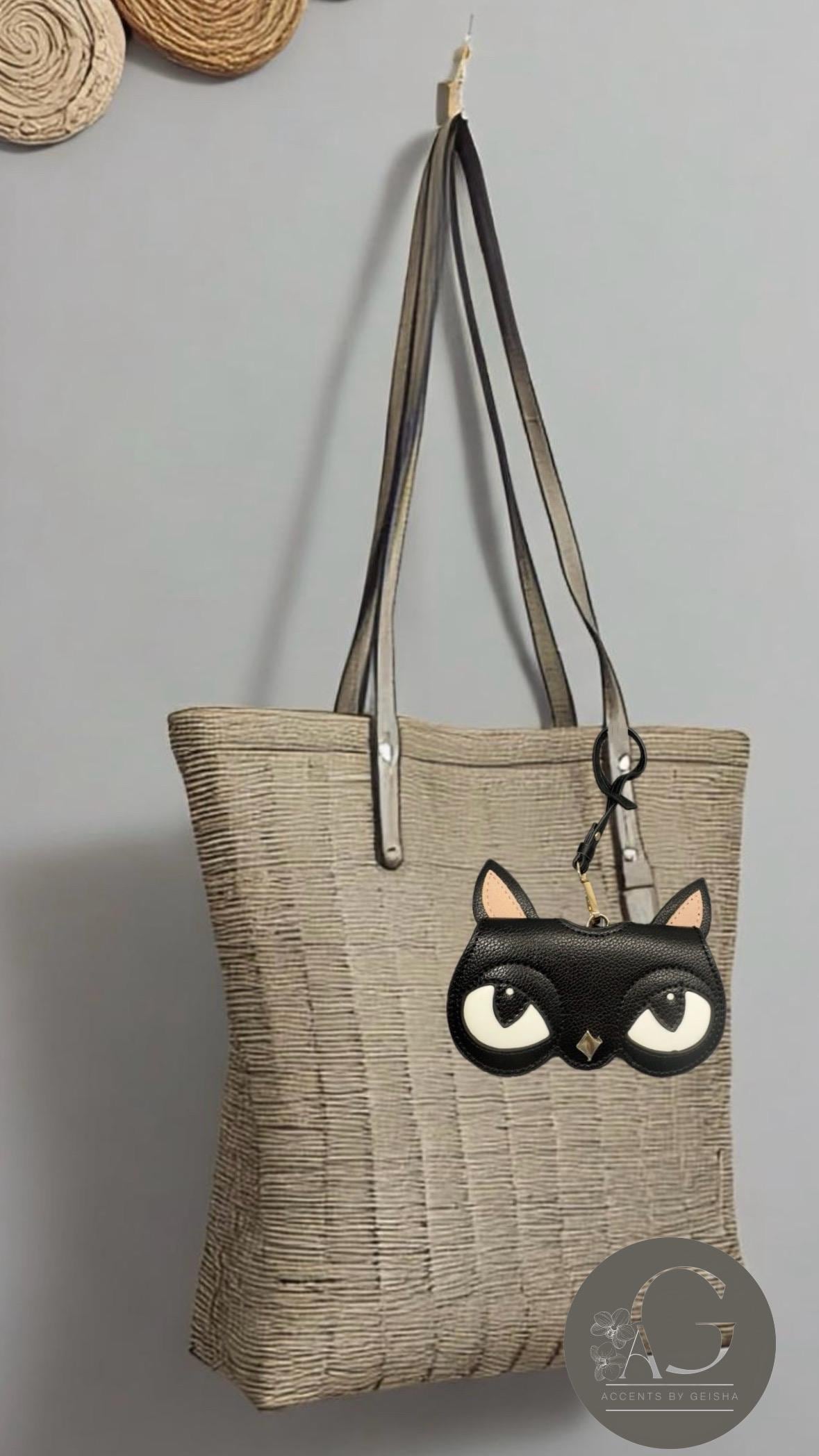 Eyeglasses eyewear stylishly portable soft pouch Eyeglass holder Case Bag charm purse pouch Étui à lunettes Pouche PUleather Sunglasses Case
