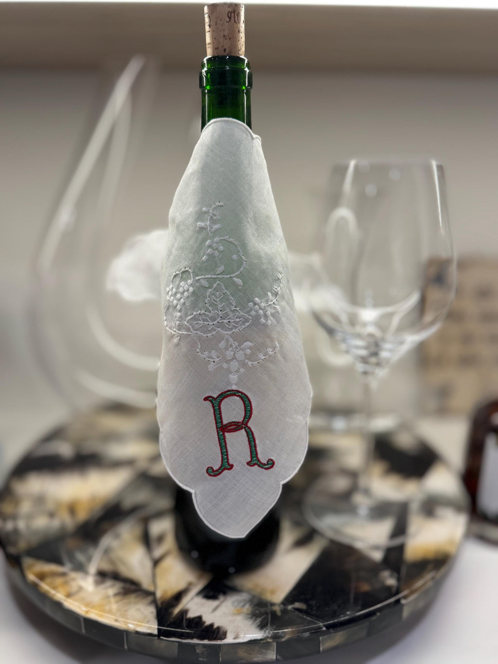 Personalized Wine Bottle Bib Embroidered champagne bottle wrap linen Bib Custom Monogram Wine Bib Handmade Wine lovers Gift Linen Wine Scarf