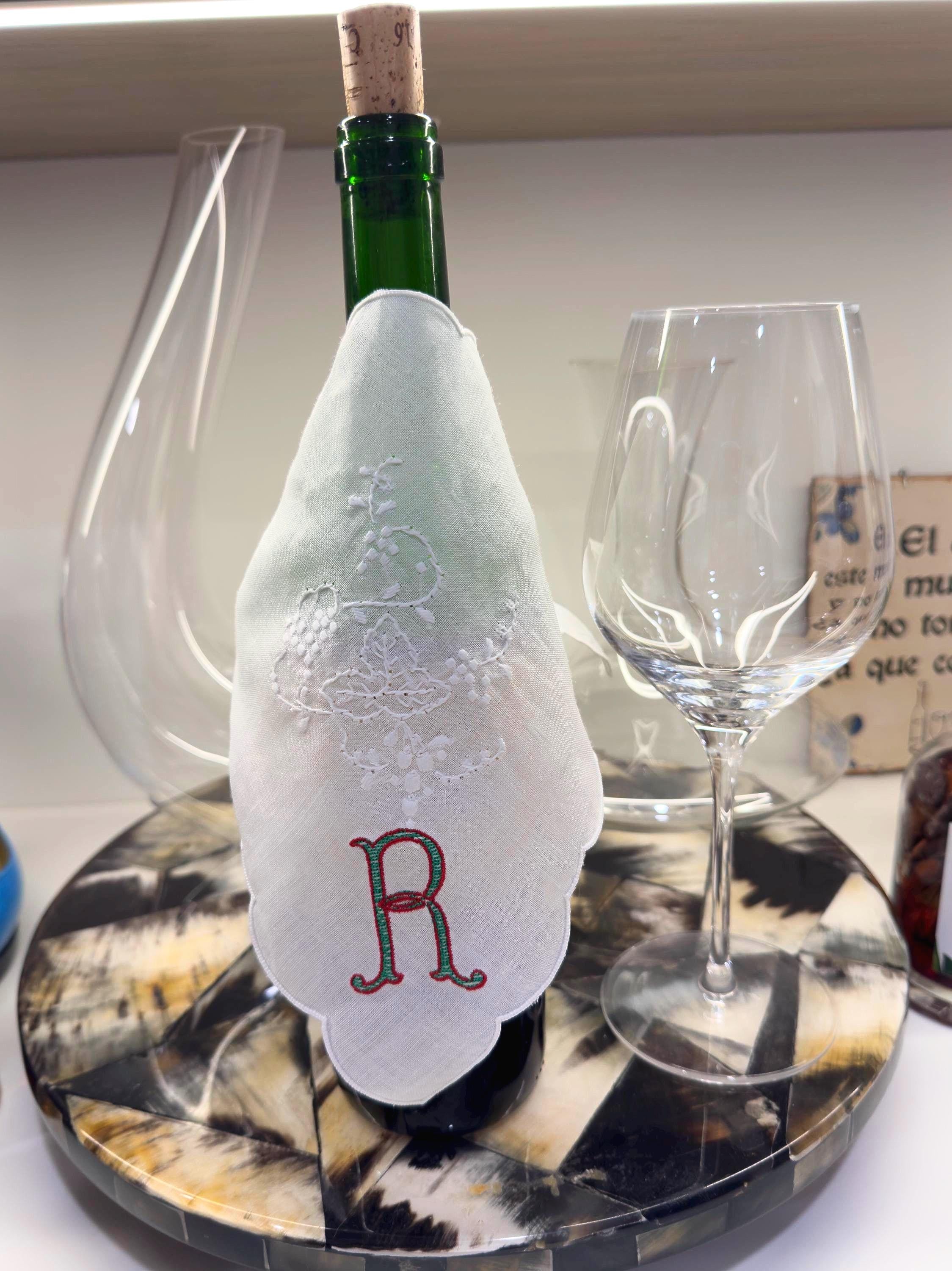 Personalized Wine Bottle Bib Embroidered champagne bottle wrap linen Bib Custom Monogram Wine Bib Handmade Wine lovers Gift Linen Wine Scarf
