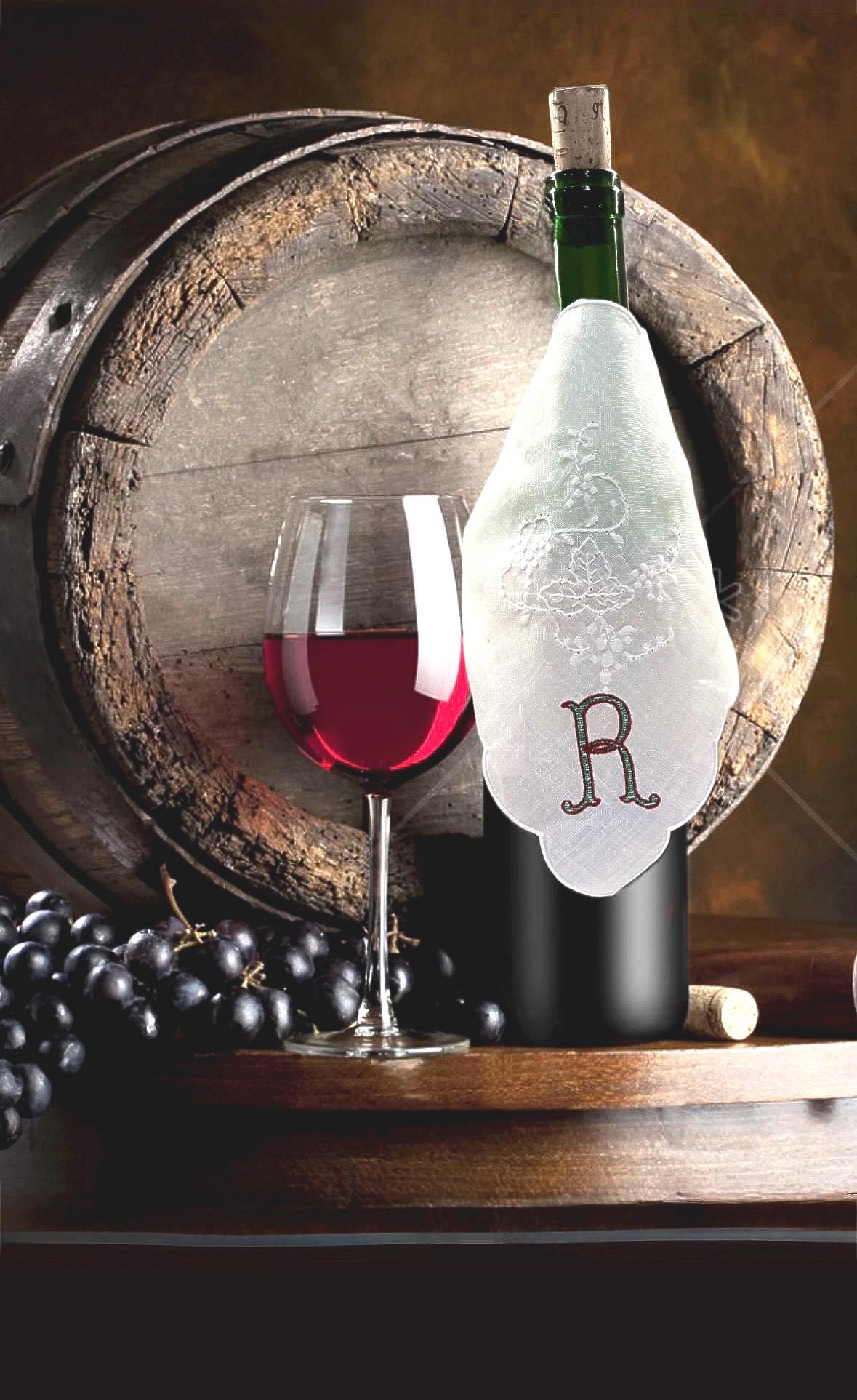 Personalized Wine Bottle Bib Embroidered champagne bottle wrap linen Bib Custom Monogram Wine Bib Handmade Wine lovers Gift Linen Wine Scarf