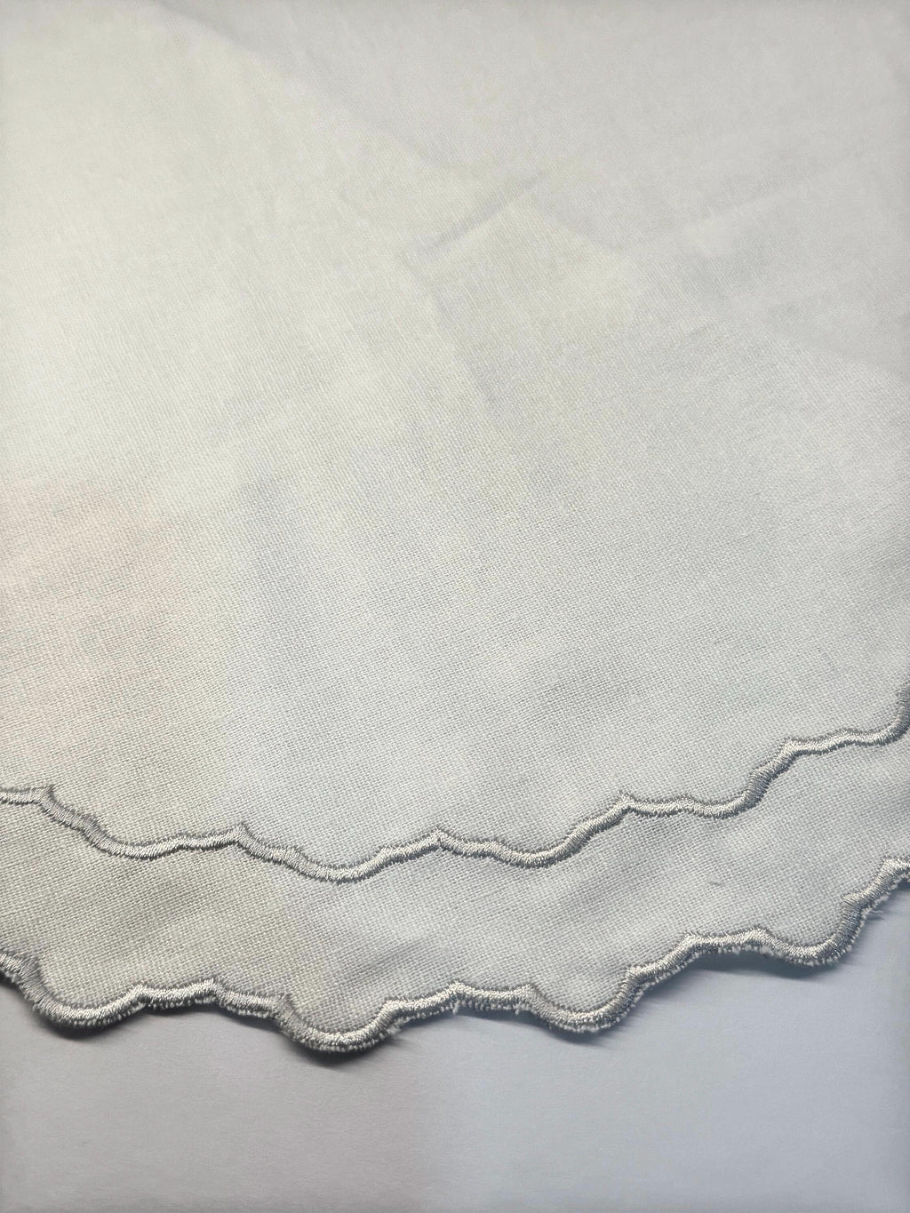Round Placemats Linen Embroidered table top decor place setting Gold and silver embroidered placemats