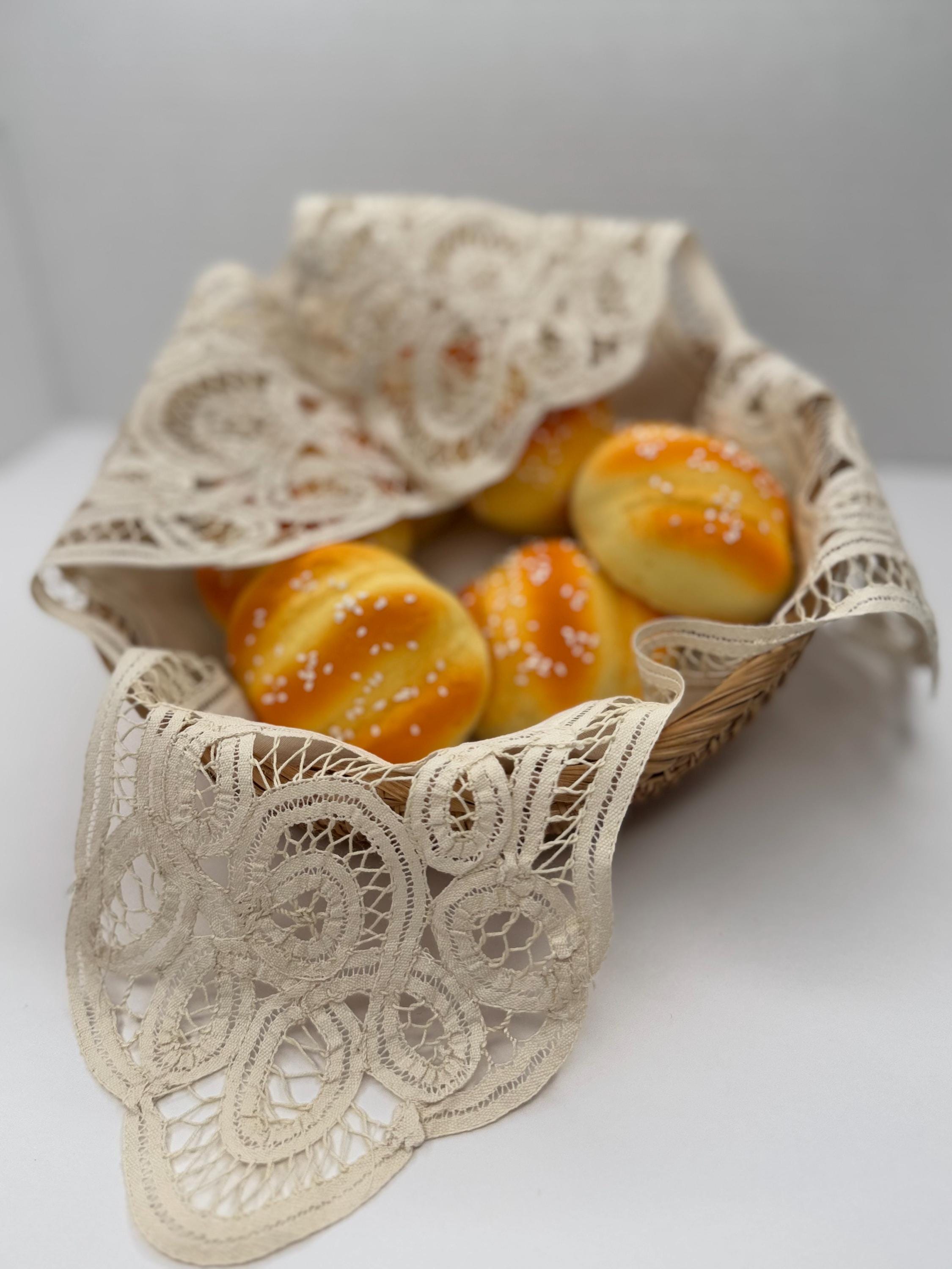 Linen Bread Basket Cover Battenburg Brussels Lace Bun Warmer