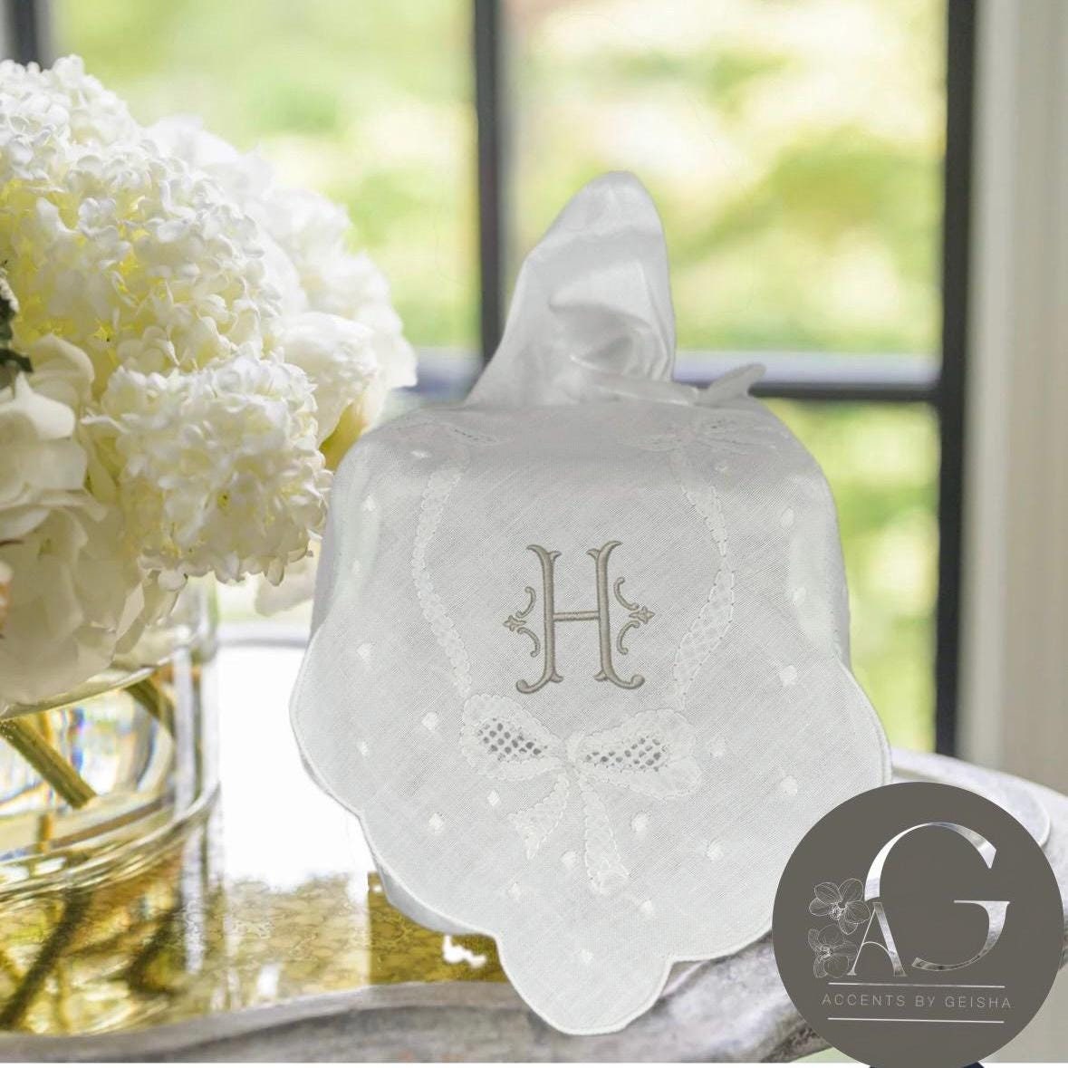 Linen tissue cover hostess gift Bath linens personalized linen Tissue holder embroidered tissue cover monogrammed linens Kleenex cover