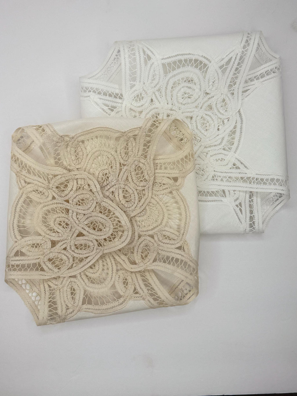 Linen Bread Basket Cover Battenburg Brussels Lace Bun Warmer