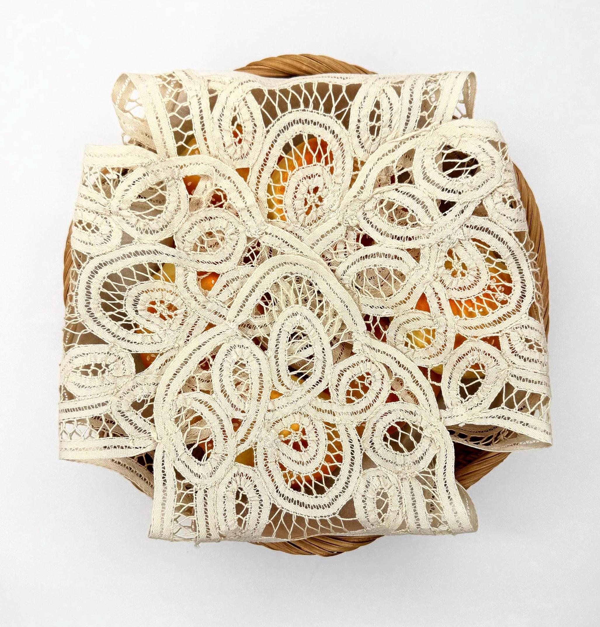 Linen Bread Basket Cover Battenburg Brussels Lace Bun Warmer