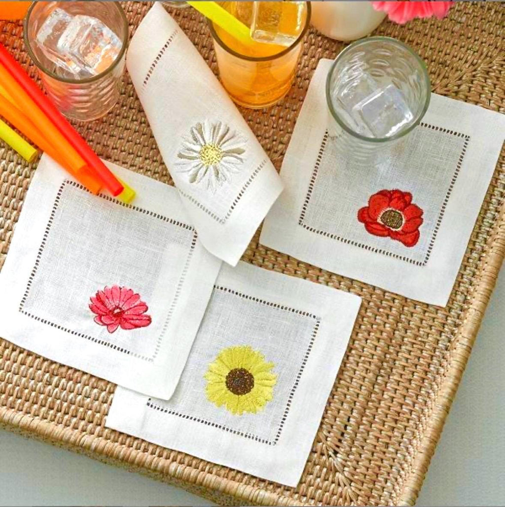 Monogrammed linen Cocktail Napkins Coasters housewarming Embroidered flowers host gift brodées Serviette en lin Aperitivo coasters