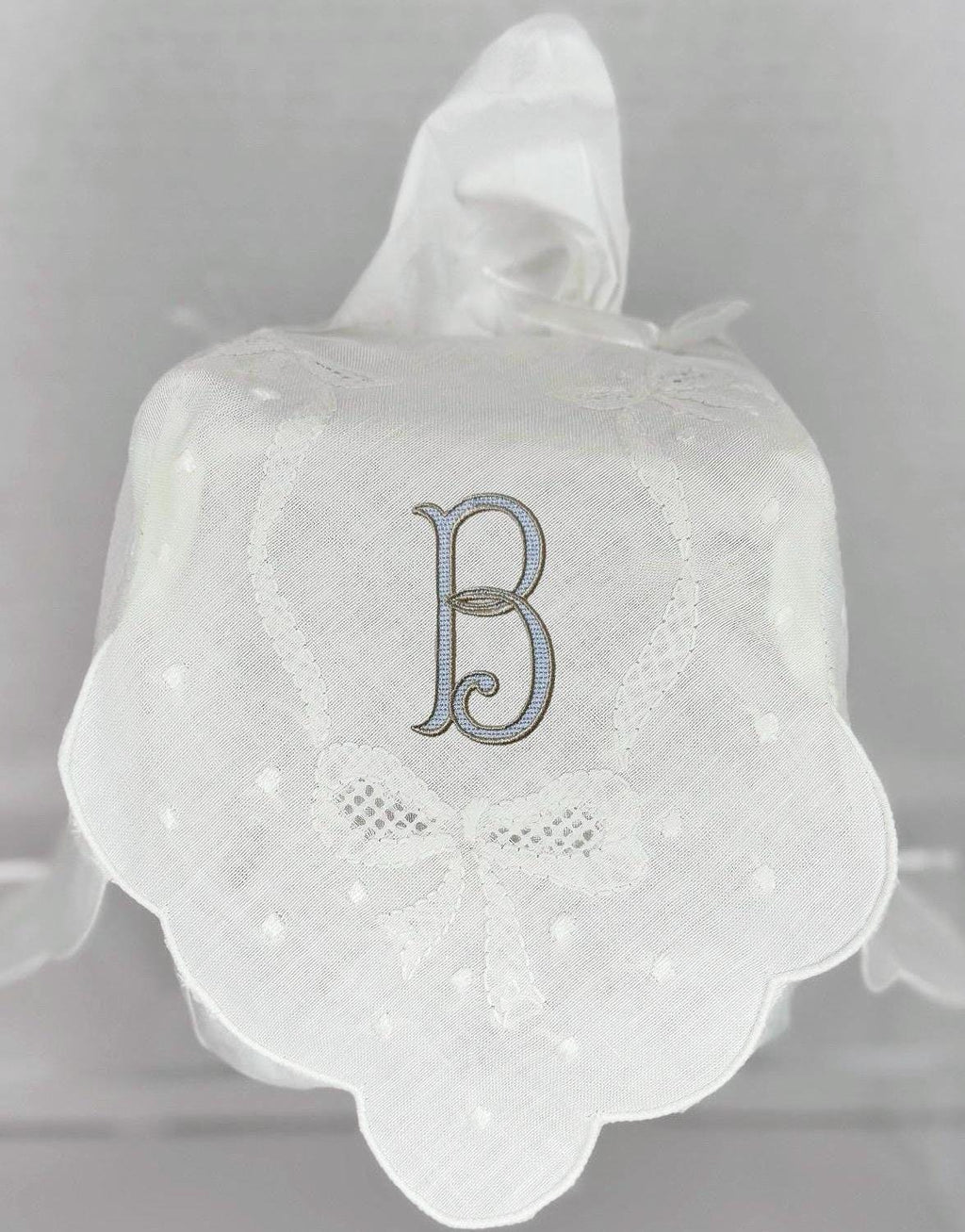 Linen tissue cover hostess gift Bath linens personalized linen Tissue holder embroidered tissue cover monogrammed linens Kleenex cover
