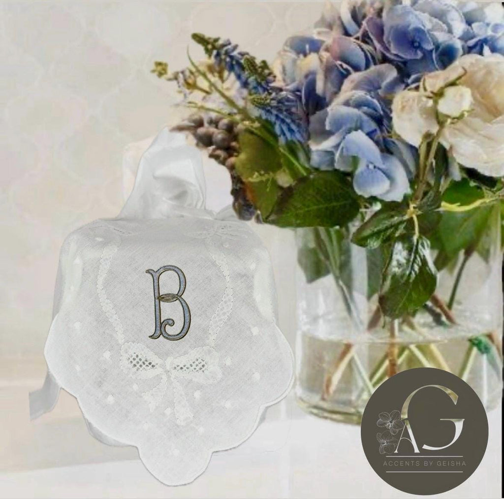 Linen tissue cover hostess gift Bath linens personalized linen Tissue holder embroidered tissue cover monogrammed linens Kleenex cover