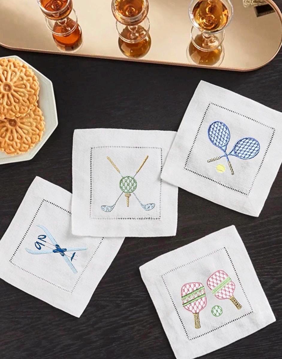 Linen hemstitched Cocktail Napkins Monogram Sports Themed Embroidered Cocktail Napkin Cocktail brodées Serviette en lin Aperitivo coasters