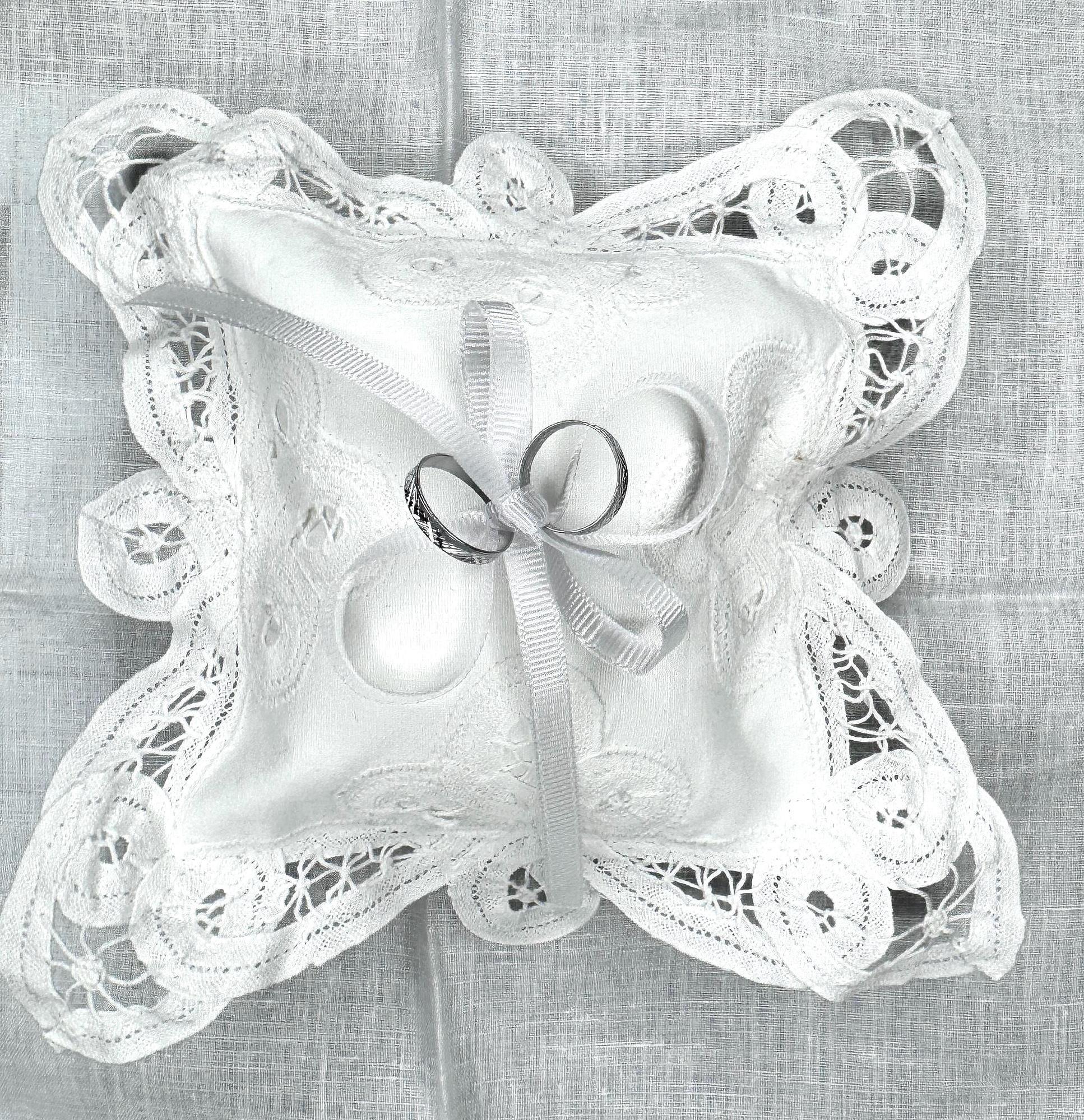 Ring bearer pillow Linen Battenberg Brussels lace Wedding Ring holder pillow bridal keepsake Engagement wedding proposal Ring cushion