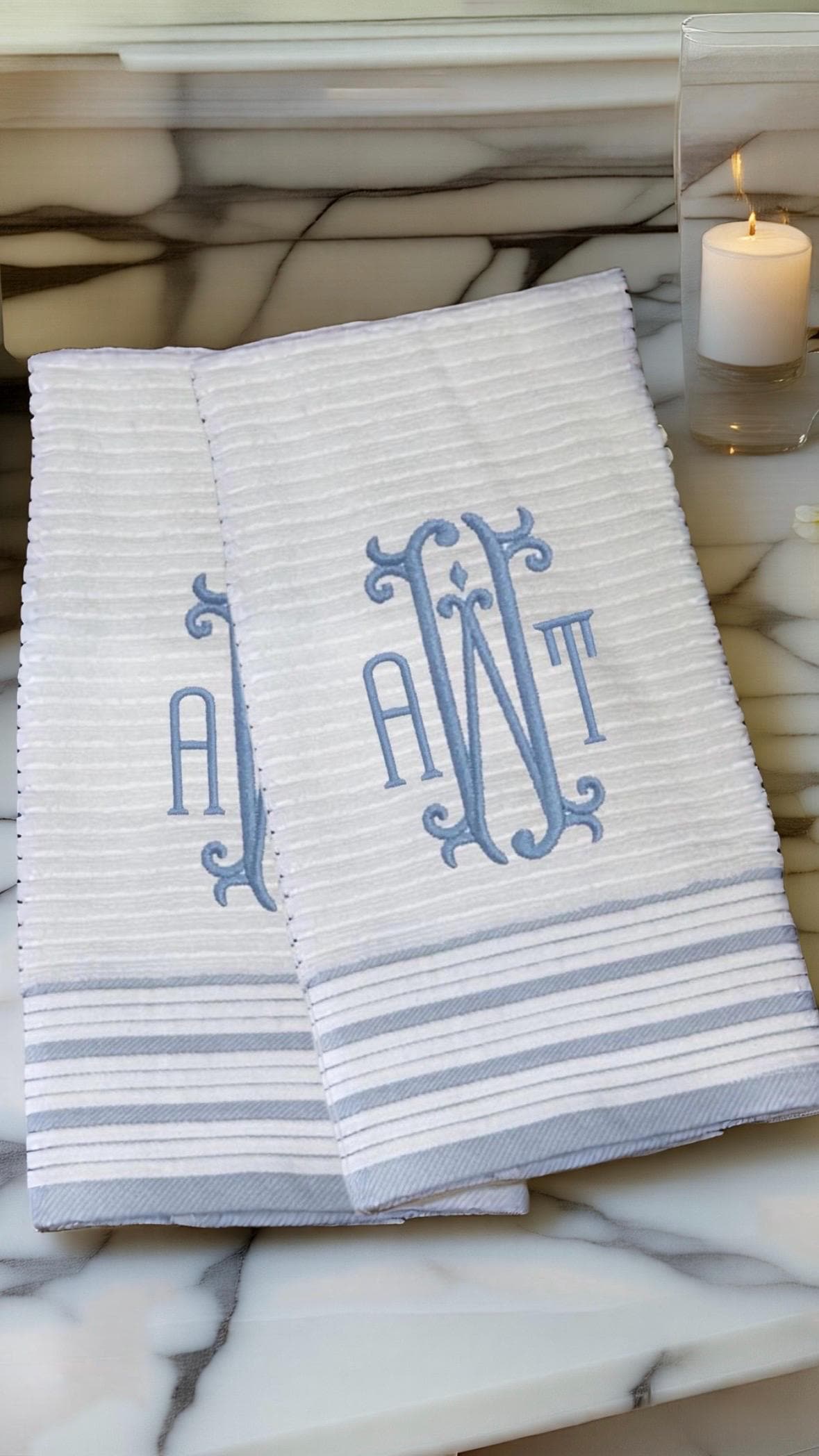 Embroidered Personalized Terry Hand Towel/Personalized Hand Towel/Bathroom Towel/ Bathroom Decor/Servierttes de toilette/Brodée/Bain