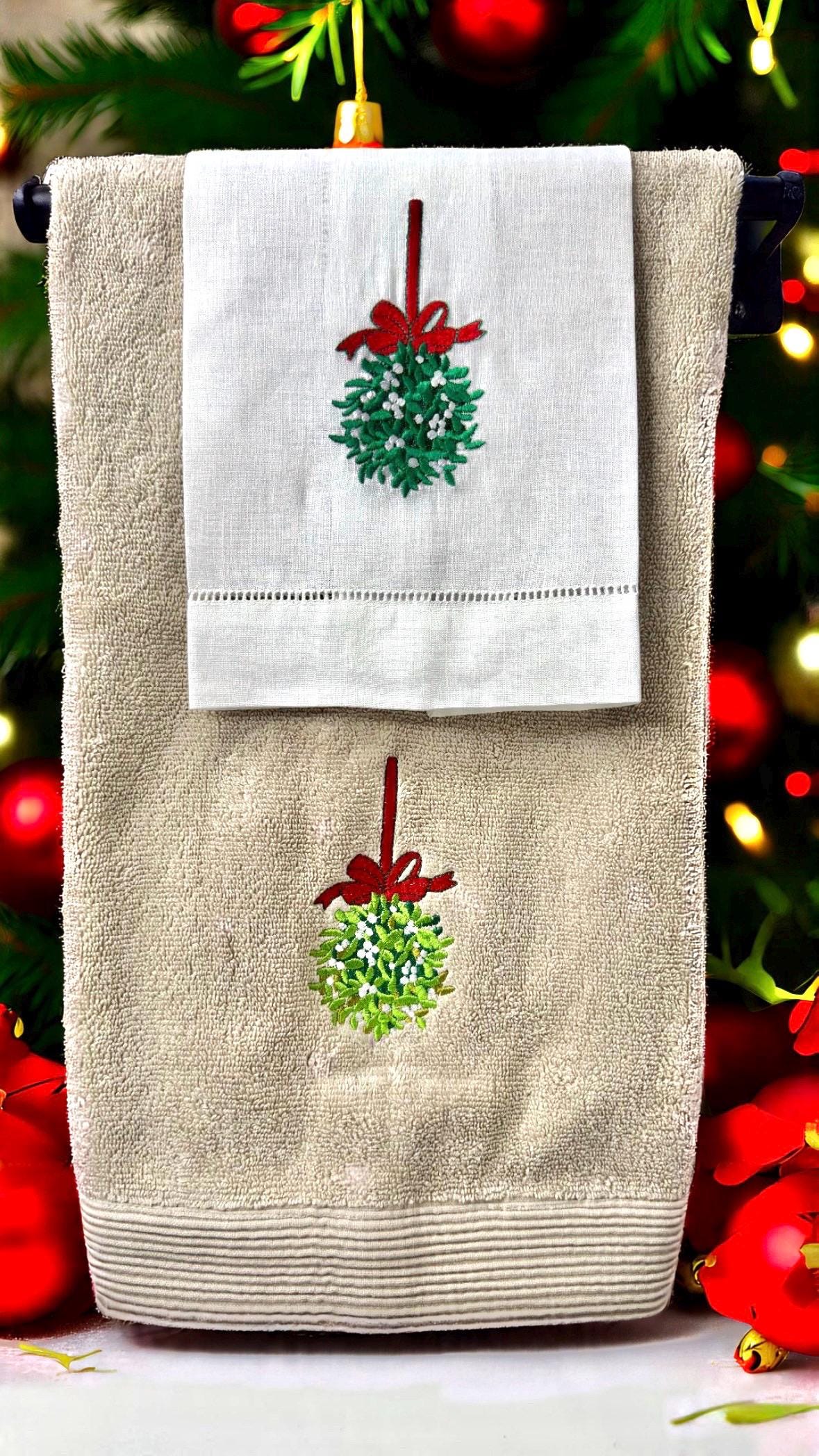 Christmas embroidered linen guest towel Personalized holiday mistletoe bathroom decor festive embroidery designs hand towels guest bathroom