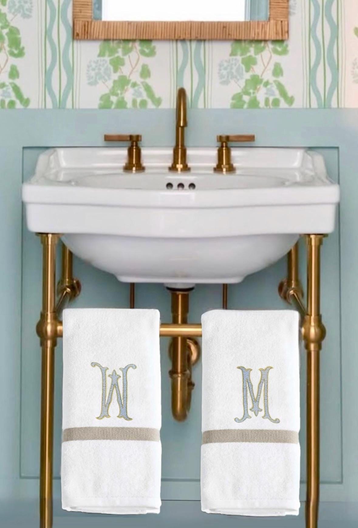 Embroidered Personalized Terry Weave Hand Towel/Personalized Hand Towel/Bathroom Towel/ Bathroom Decor/Servierttes de toilette/Brodée/Bain
