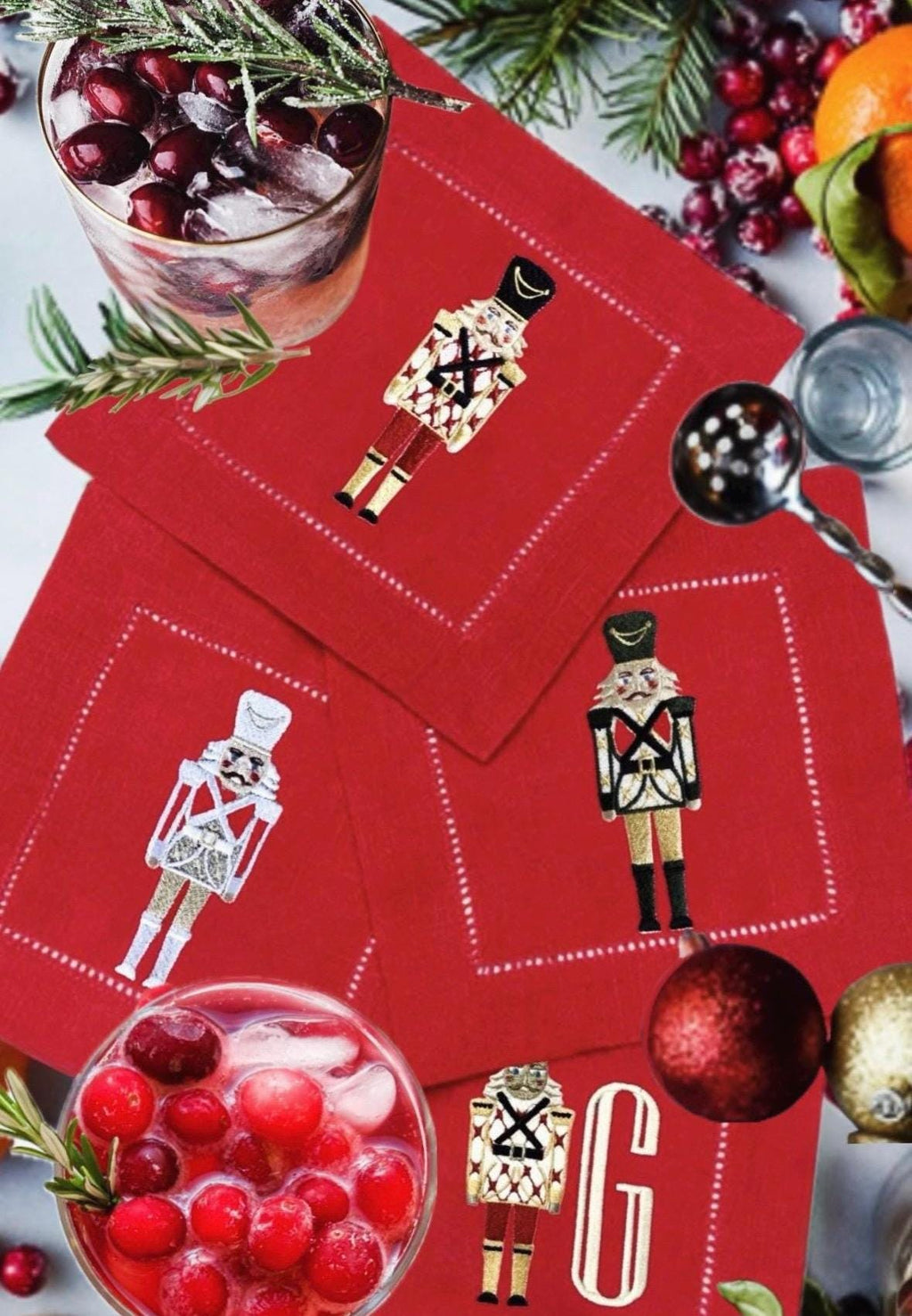 Christmas embroidered cocktail Napkins Linen hemstitched Monogram mistletoe holiday cocktail Napkins brodées Aperitivo hostess gift coasters
