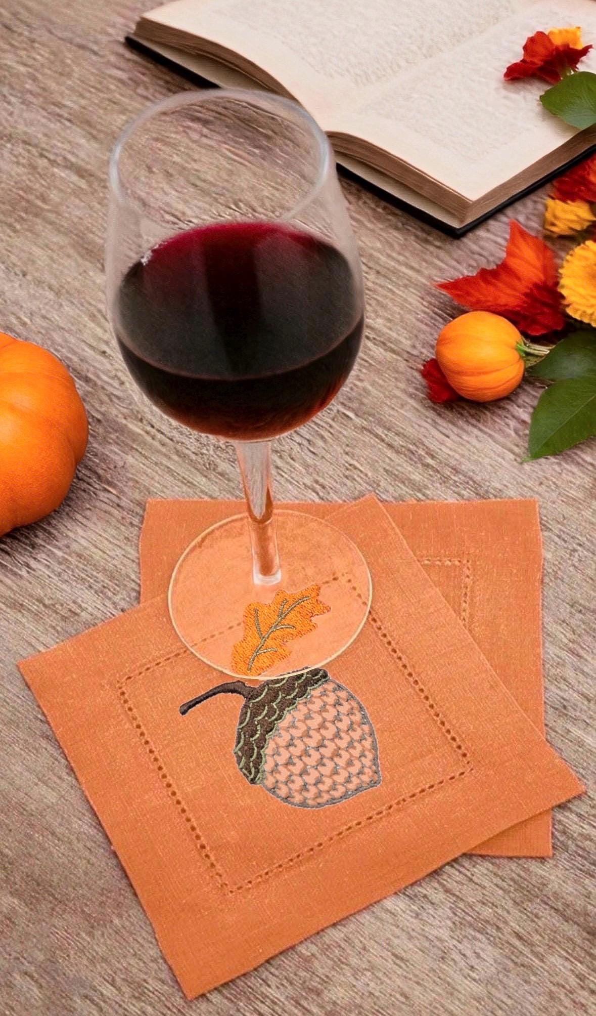 Fall Pumpkin embroidered Cocktail Napkins Hemstitched Monogramed Cocktail Napkin Cocktail brodées Serviette en lin/Aperitivo coasters