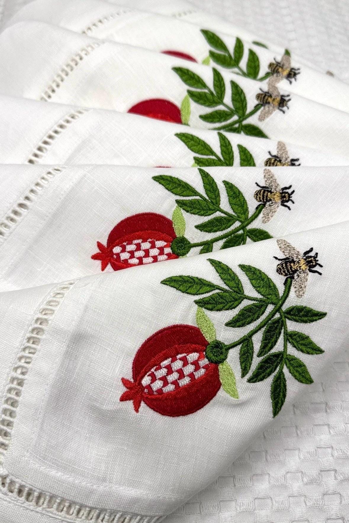 Challah Cover Shabbat Rosh Hashanah Sukkot Shavuot SHANA TOVA Jewish New Year Embroidered Placemats Holidays Jewish SederTable Passover