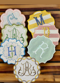 Monogrammed Scalloped Edge Cocktail Napkins Coasters housewarming Embroidered host gift brodées Serviette en lin Aperitivo coasters