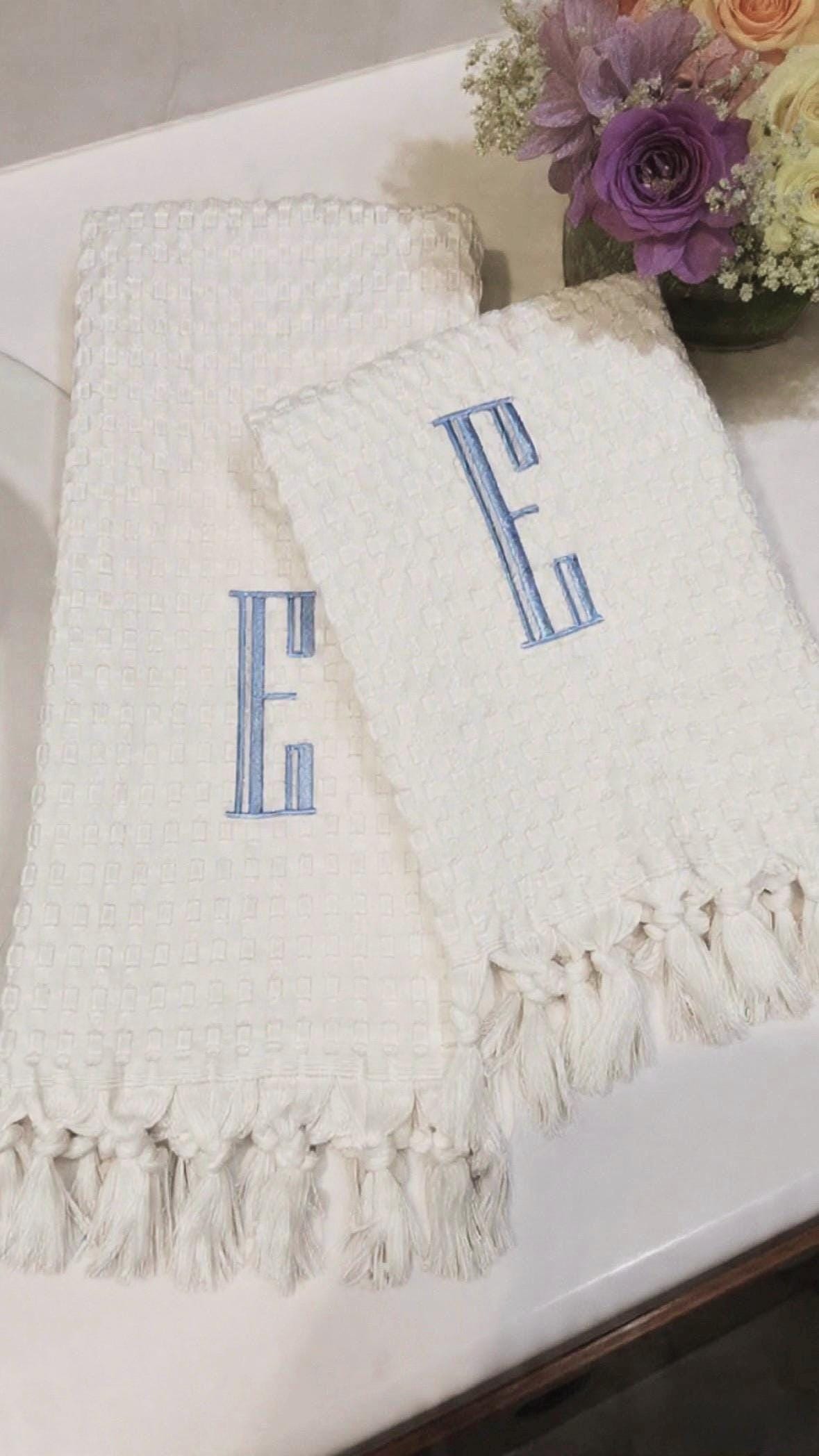 Embroidered Personalized Waffle Weave linen Towel Personalized pique Towel Bathroom Towel Bathroom Decor Servierttes de toilette Brodée Bain