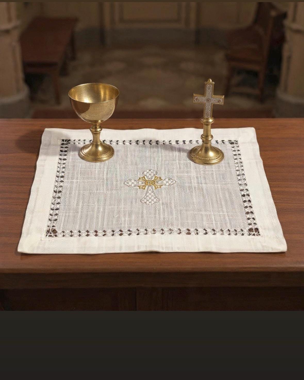 Altar corporal Cloth cross embroidery Holy communion Eucharist Celebration Baptism Lord’s Supper Bread tray communion wafers cover