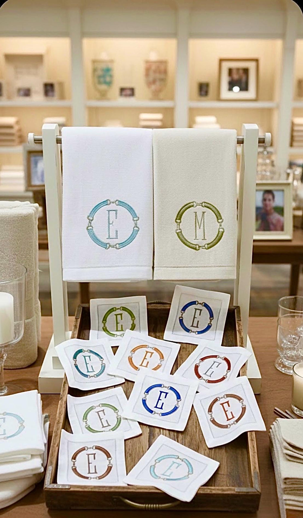 Linen Cocktail Napkins Horsebit Monogram Embroidered Equestrian horse snaffle bit linen hand towel brodées Serviette en lin/Aperitivo